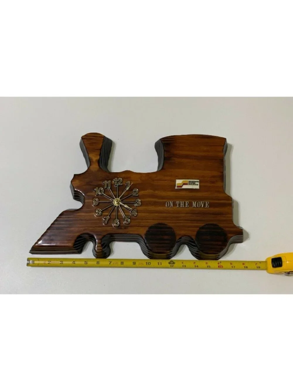 Seaboard System Railroad Locomotive On The Move Wall Clock Works Handcrafted Vtg